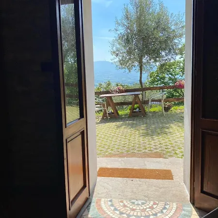 Casa Dell'uliveto Dağ evi *